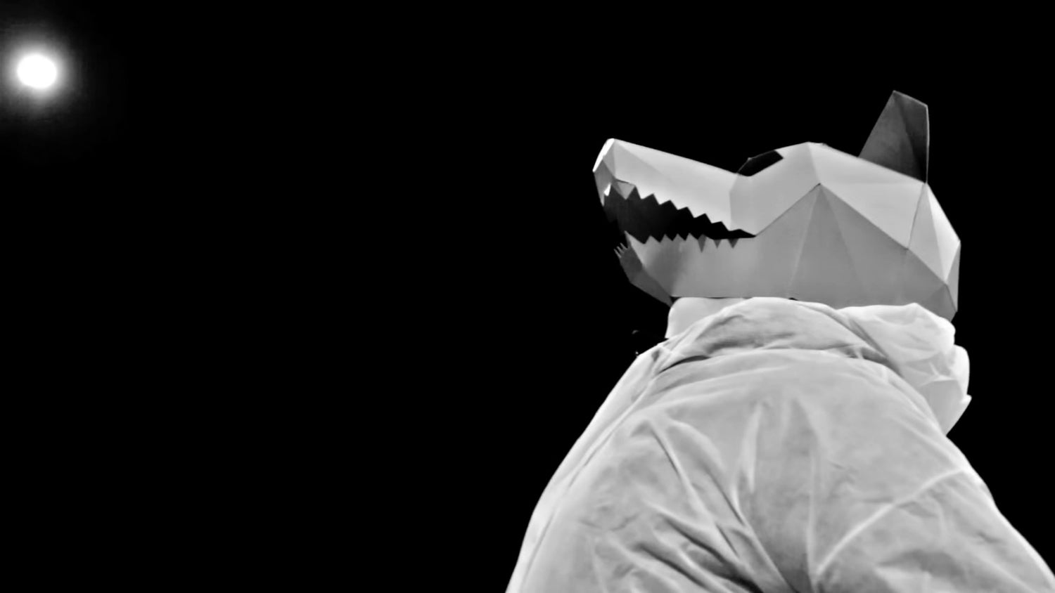 MacSwordfish Unleash a Proper Gnasher: Wolves - Wintercroft