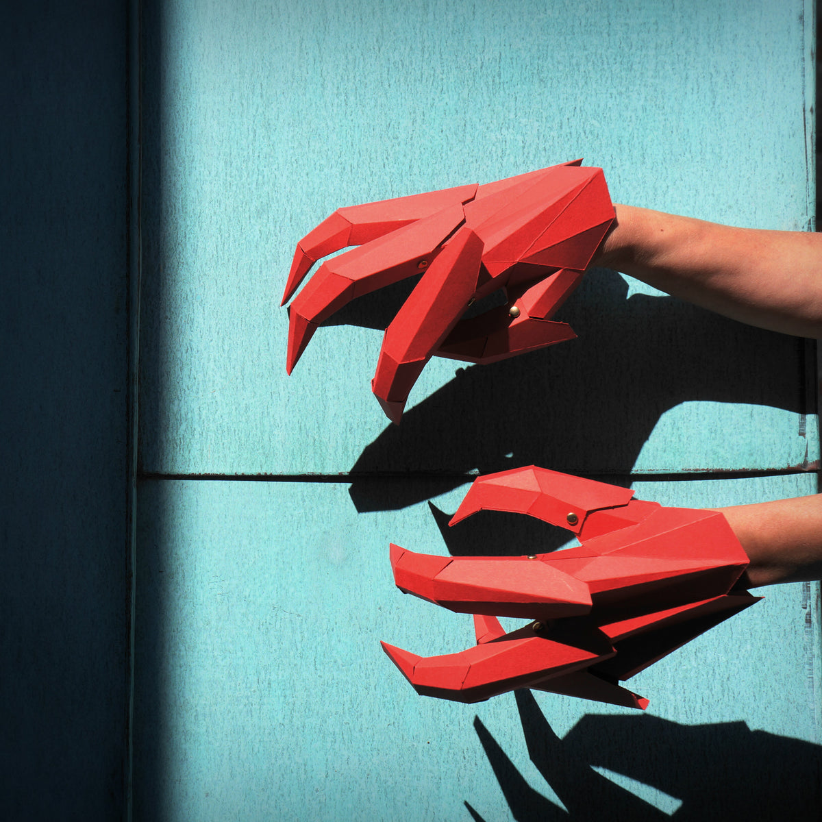 Dragon Claws | Low-Poly Papercraft Template | PDF Download - Wintercroft-Mask